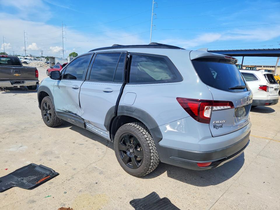 Photo 2 from auction – 2022 HONDA PILOT with VIN 5FNYF6H81NB083381
