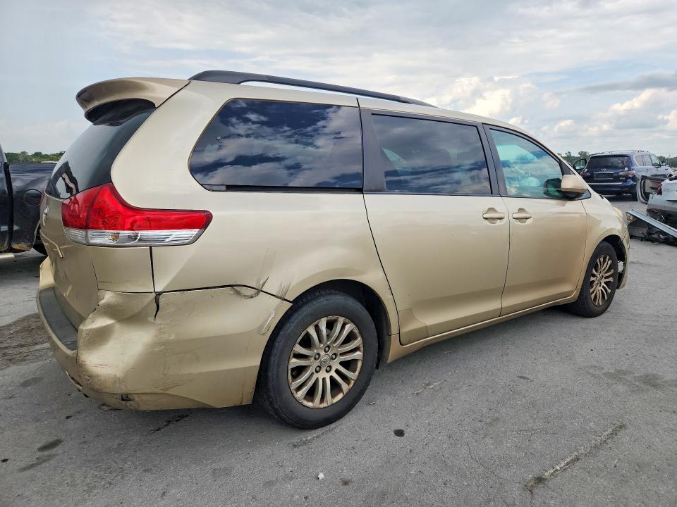 Photo 3 from auction – 2014 TOYOTA SIENNA with VIN 5TDYK3DC1ES460842