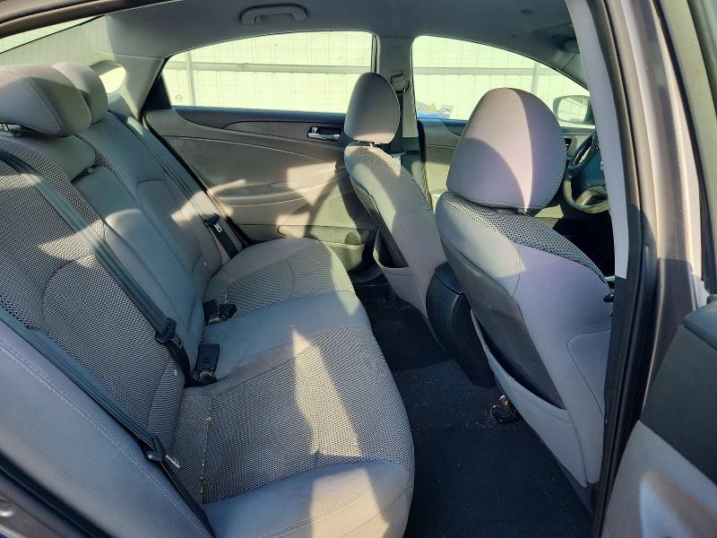 Photo 10 from auction – 2011 HYUNDAI SONATA with VIN 5NPEB4AC4BH118865