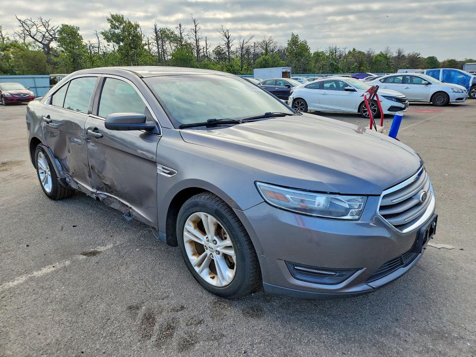 Photo 4 from auction – 2014 FORD TAURUS with VIN 1FAHP2E82EG141875