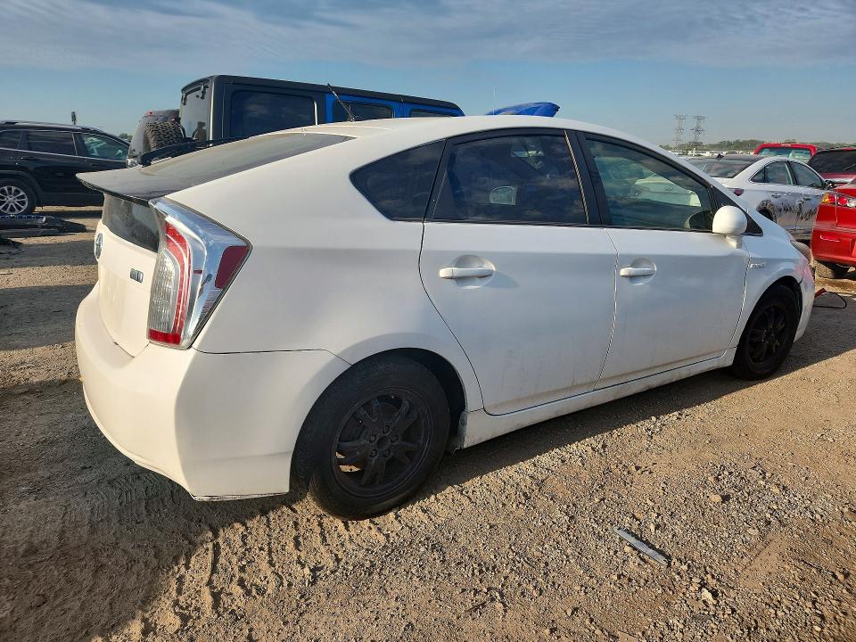 صورة رقم 3 من المزاد - 2012 TOYOTA PRIUS مع VIN JTDKN3DUXC5445362