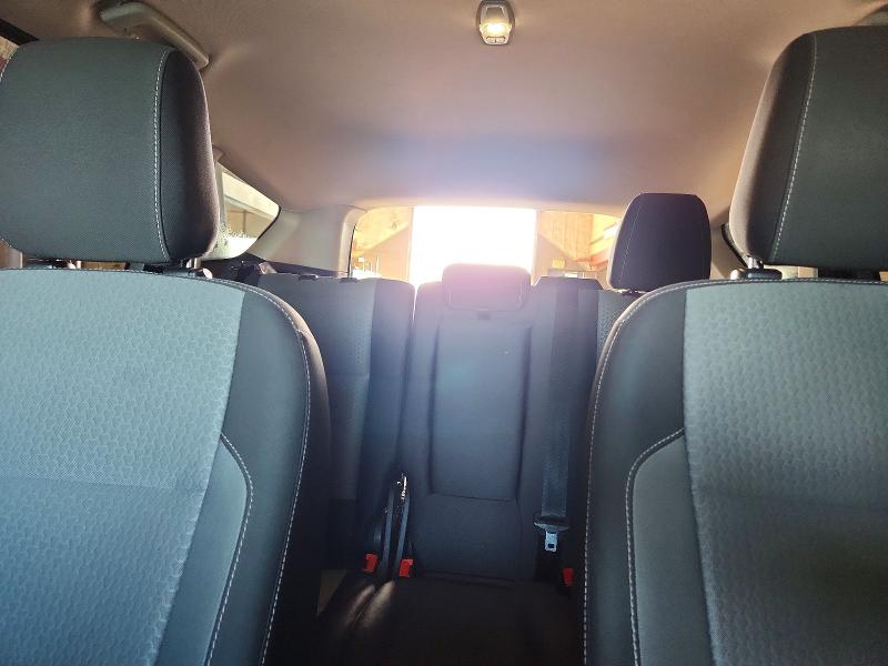 Photo 10 from auction – 2018 FORD ESCAPE with VIN 1FMCU0GD7JUD06015