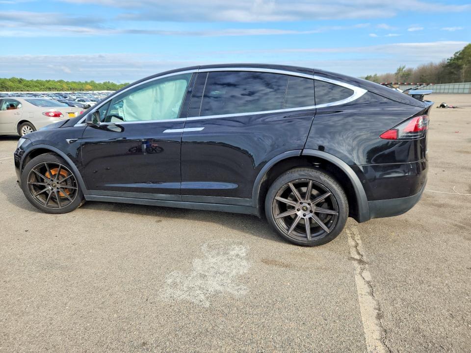 صورة رقم 2 من المزاد - 2018 TESLA MODEL X مع VIN 5YJXCDE2XJF112251