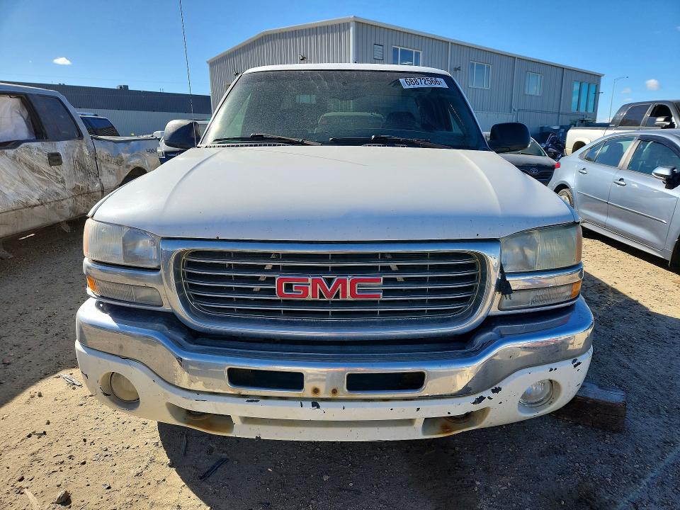 صورة رقم 5 من المزاد - 2003 GMC NEW SIERRA مع VIN 1GTEK19T23E122692