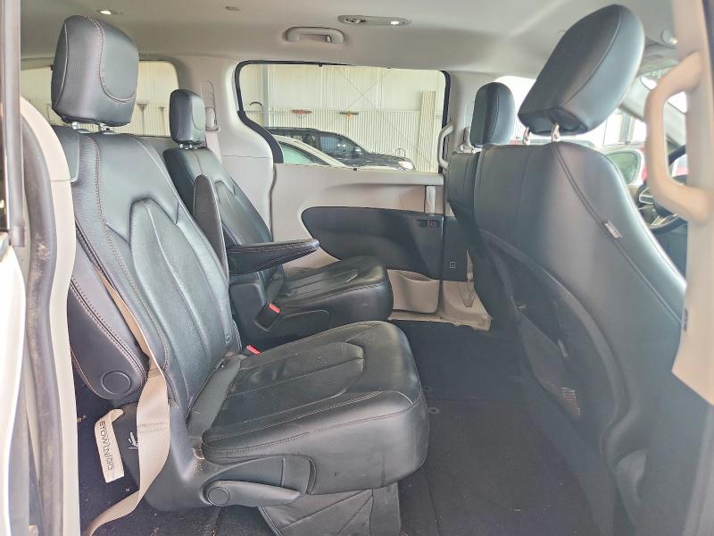Photo 11 from auction – 2018 CHRYSLER PACIFICA with VIN 2C4RC1BG7JR278917