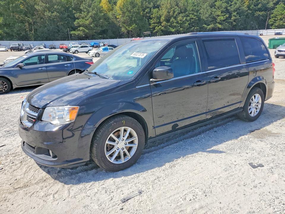 DODGE GRAND CARAVAN 2018 with VIN 2C4RDGCG9JR207975 - Photo from auction