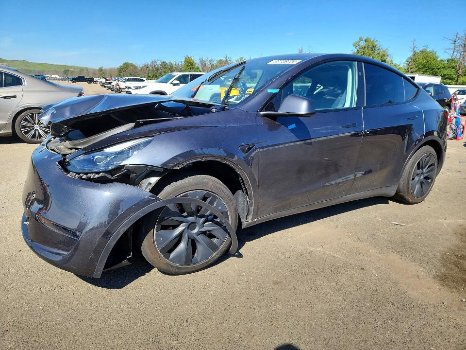 Photo 1 from auction – 2024 TESLA MODEL Y with VIN 7SAYGDEE0RA301912