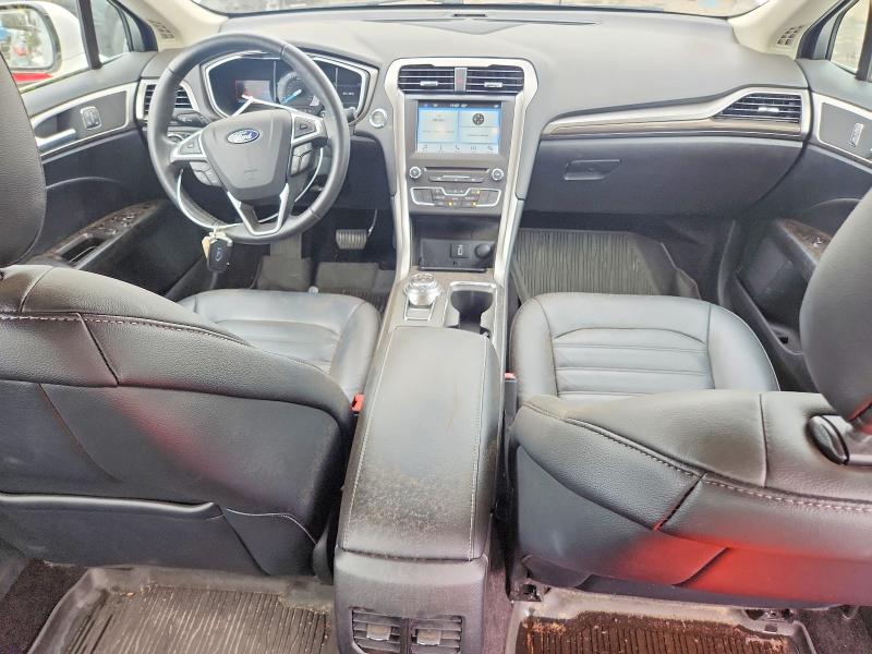 Photo 8 from auction – 2017 FORD FUSION with VIN 3FA6P0T9XHR243526