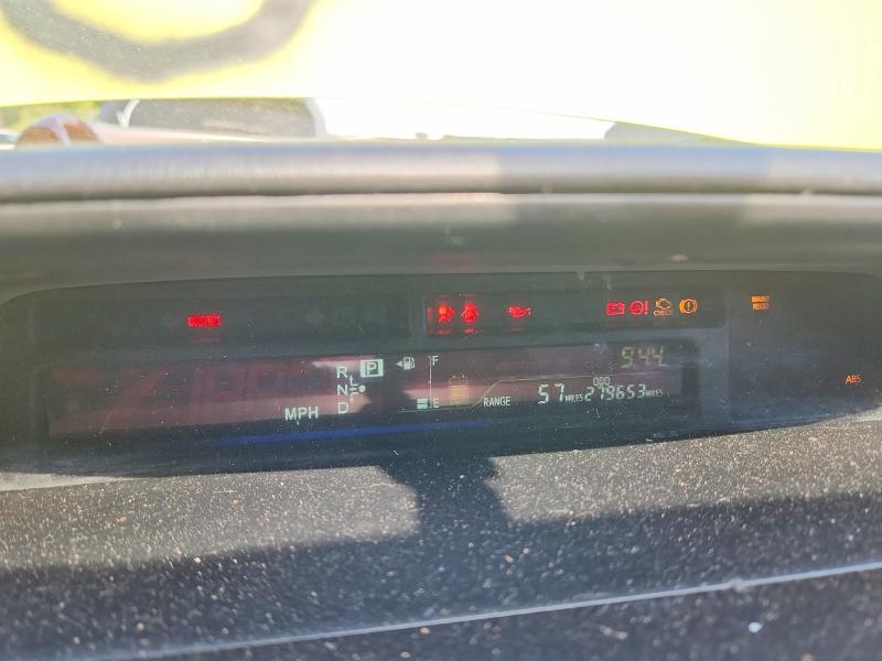 Photo 9 from auction – 2013 TOYOTA PRIUS V with VIN JTDZN3EU6D3219815