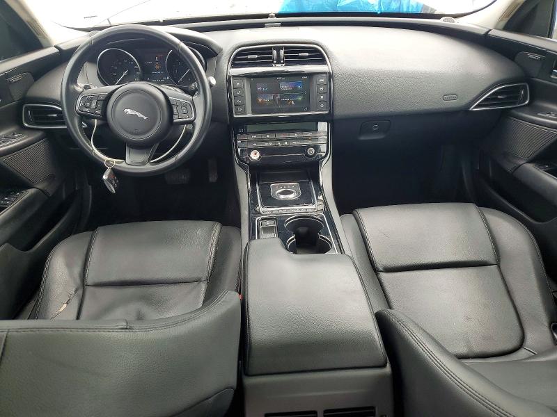 Photo 8 from auction – 2017 JAGUAR XE with VIN SAJAD4BN2HA970206