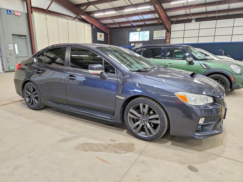 Foto 4 de la subasta – 2016 SUBARU WRX con VIN JF1VA1E61G9805782