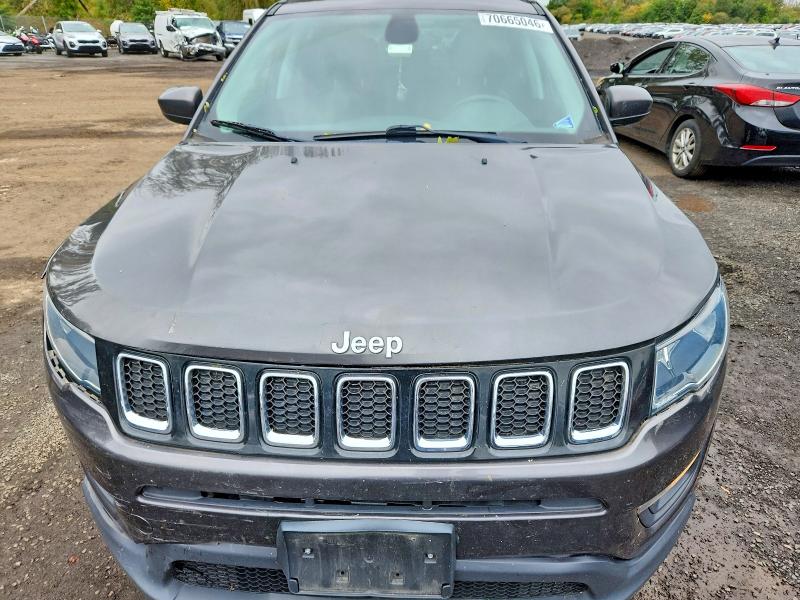 Снимка 12 от търг – 2019 JEEP COMPASS с VIN 3C4NJDBB7KT792534