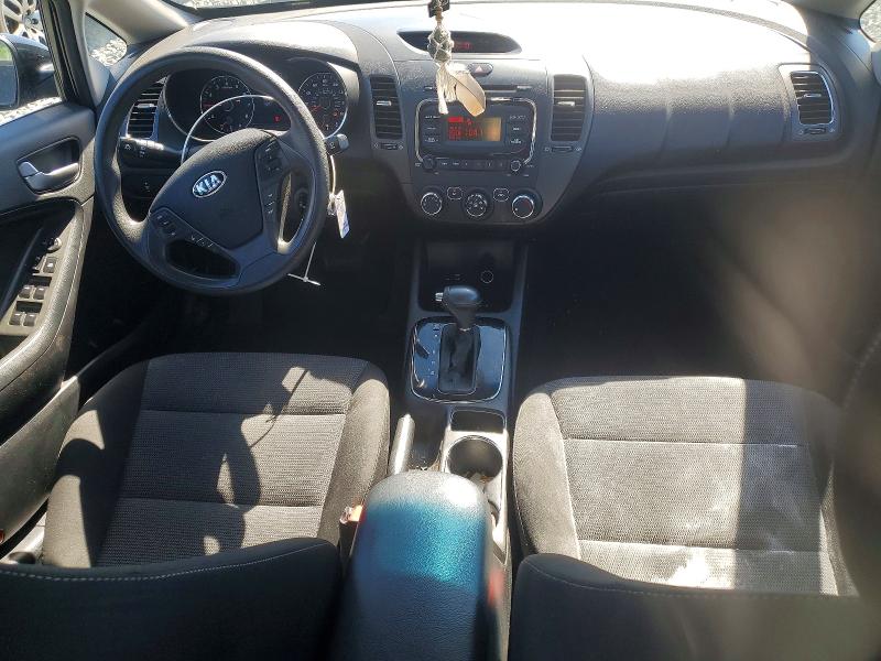 Foto 8 de la subasta – 2017 KIA FORTE con VIN 3KPFK4A71HE123185