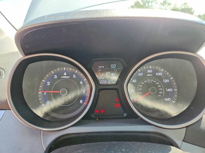 Photo 9 from auction – 2015 HYUNDAI ELANTRA with VIN 5NPDH4AE2FH556317