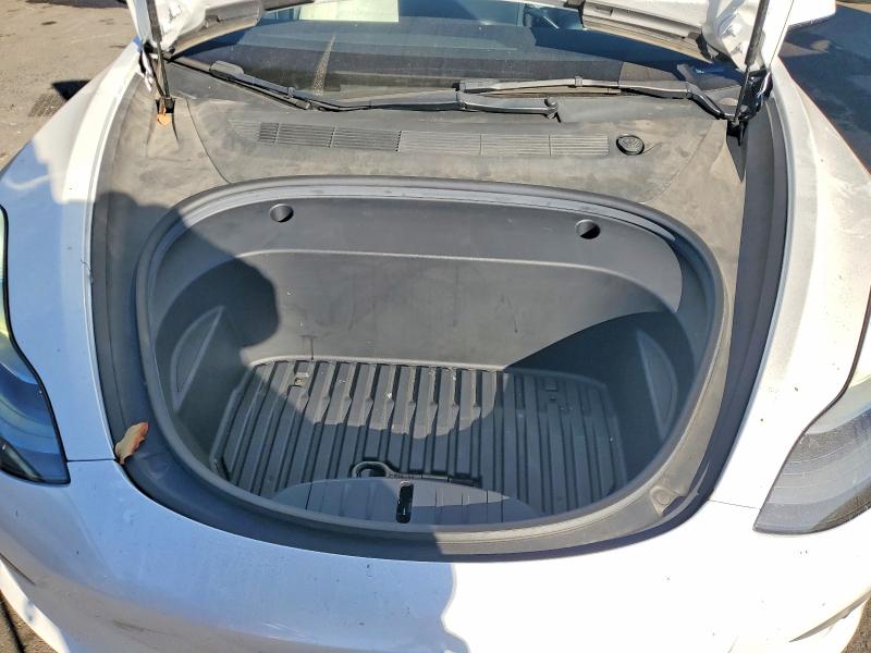 Photo 11 from auction – 2022 TESLA MODEL 3 with VIN 5YJ3E1EB7NF195652