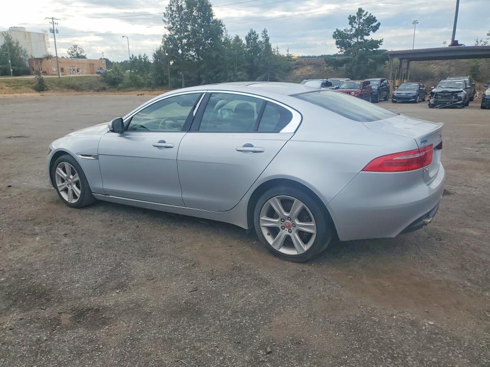 Foto 2 de la subasta – 2018 JAGUAR XE con VIN SAJAD4FX7JCP34561