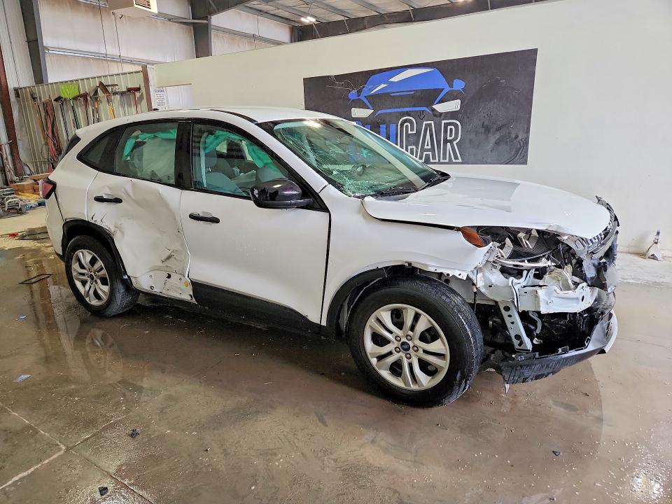 Photo 4 from auction – 2022 FORD ESCAPE with VIN 1FMCU0F63NUB32775