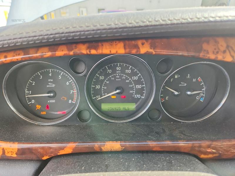Zdjęcie 9 z aukcji – 2008 JAGUAR XJ z VIN SAJWA82B68SH22436