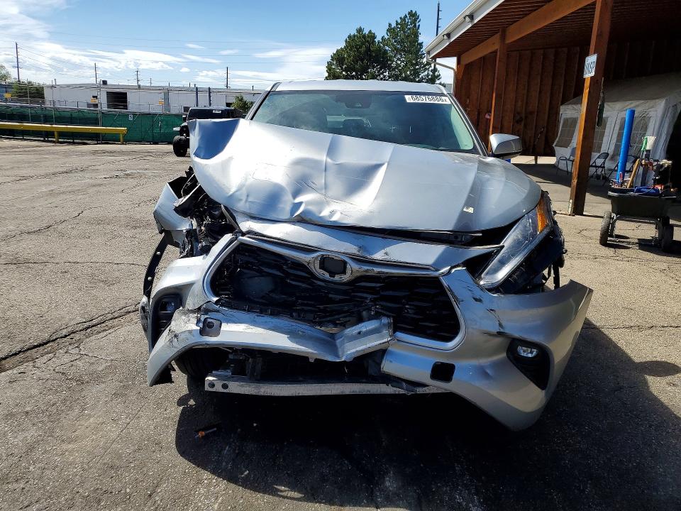 Photo 5 from auction – 2021 TOYOTA HIGHLANDER with VIN 5TDBBRCH9MS516790