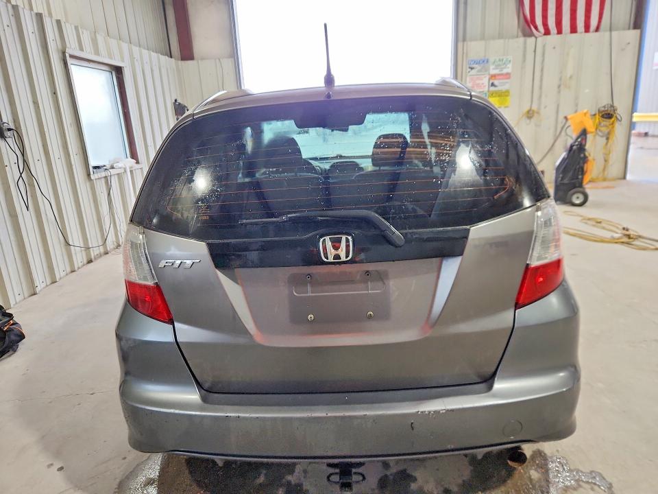 Photo 6 from auction – 2013 HONDA FIT with VIN JHMGE8H38DC034400