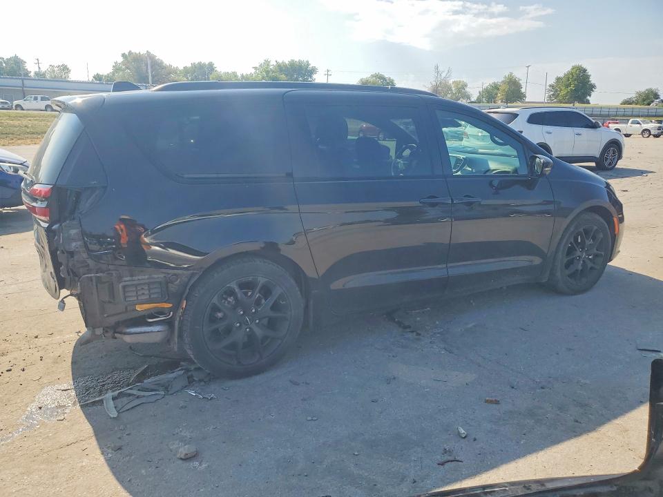 Снимка 3 от търг – 2024 CHRYSLER PACIFICA с VIN 2C4RC1GG9RR166141