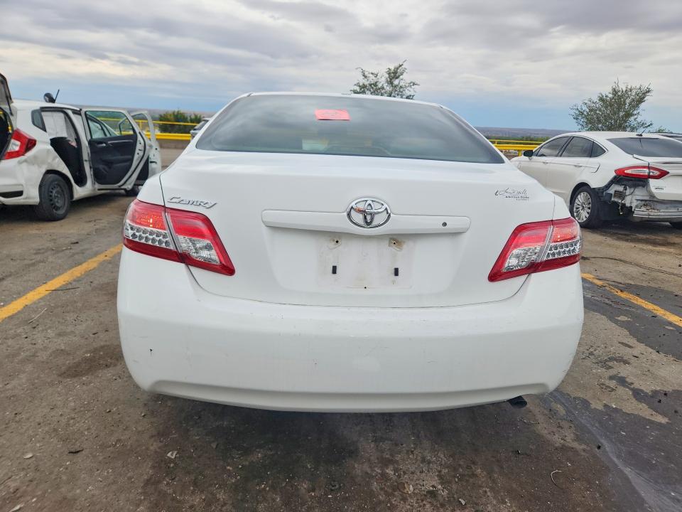 Снимка 6 от търг – 2011 TOYOTA CAMRY с VIN 4T4BF3EK5BR114446