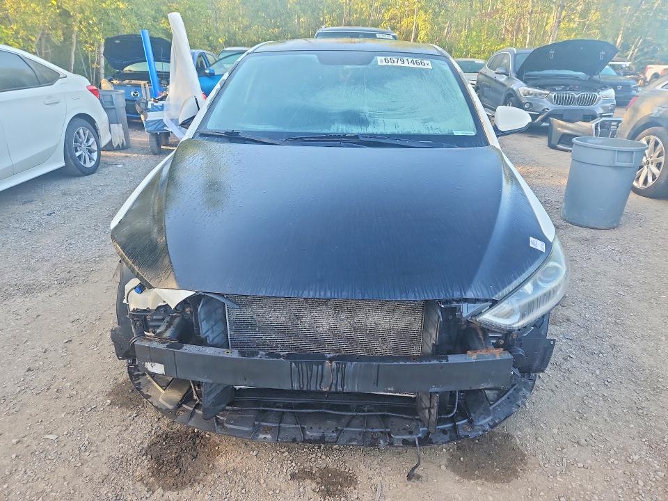 Photo 5 from auction – 2017 HYUNDAI ELANTRA with VIN 5NPD74LF5HH080348