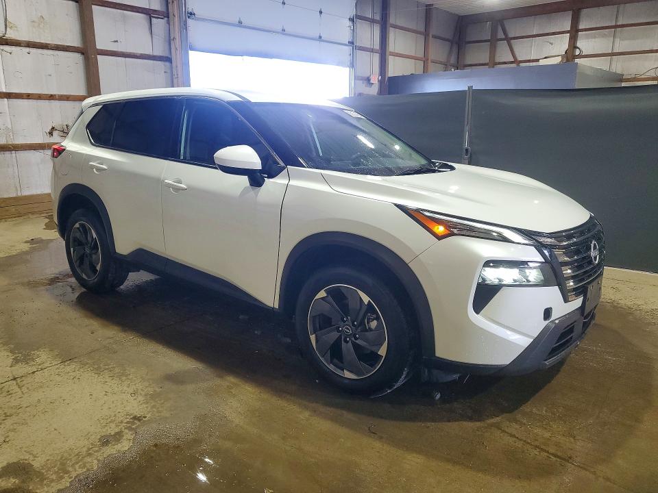 Photo 4 from auction – 2025 NISSAN ROGUE with VIN 5N1BT3BB3SC824216