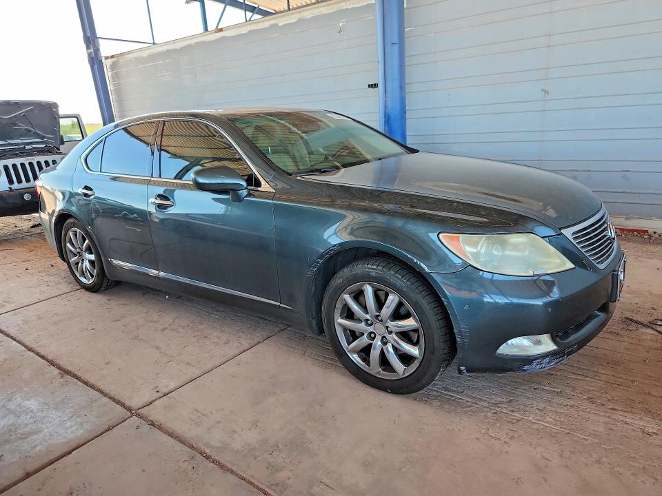 Photo 4 from auction – 2007 LEXUS LS with VIN JTHBL46F475004986
