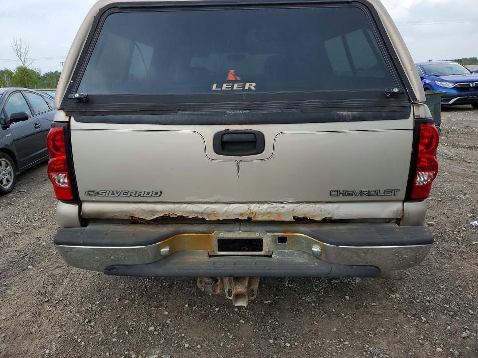Photo 6 from auction – 2005 CHEVROLET SILVERADO with VIN 1GCEK19Z55Z347544
