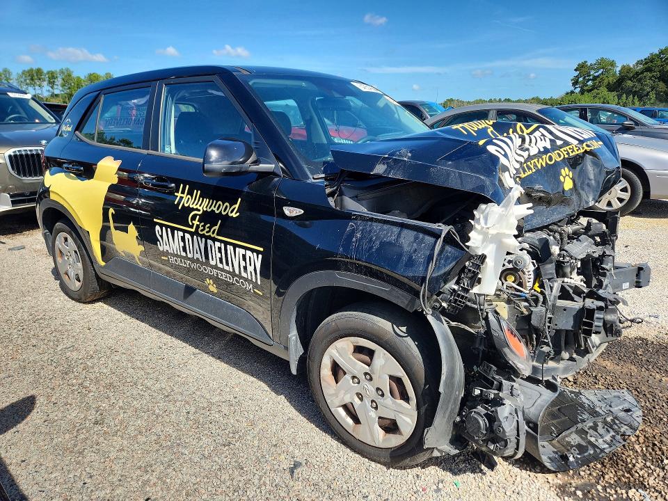 Photo 4 from auction – 2020 HYUNDAI VENUE with VIN KMHRB8A34LU037411