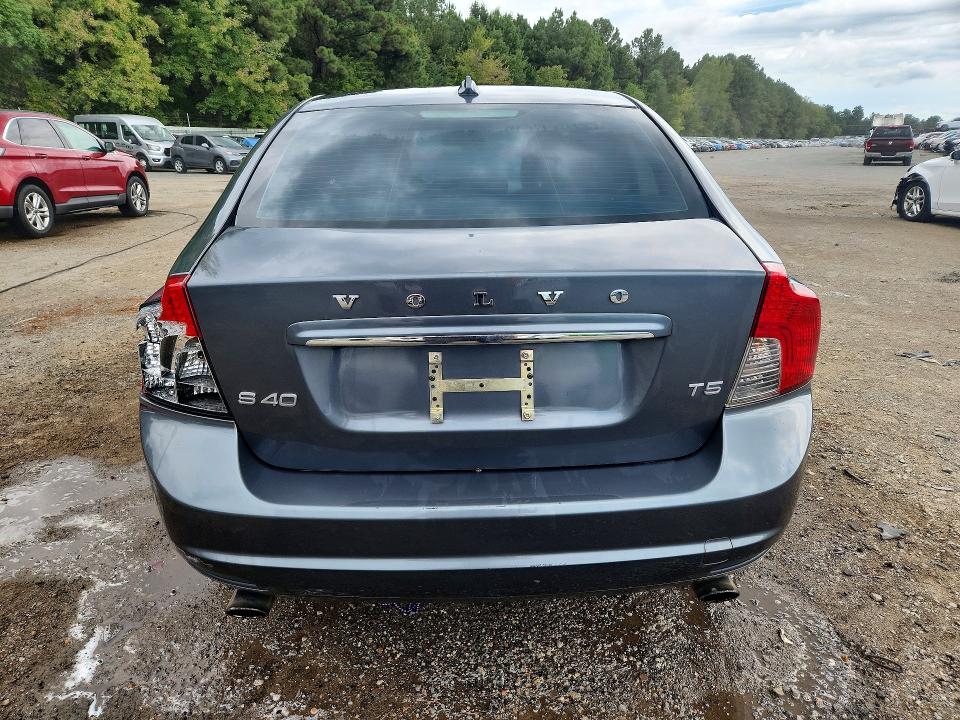 Photo 6 from auction – 2011 VOLVO S40 with VIN YV1672MS2B2544871