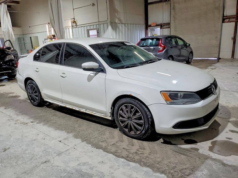 Photo 4 from auction – 2012 VOLKSWAGEN JETTA with VIN 3VWDP7AJ7CM077671