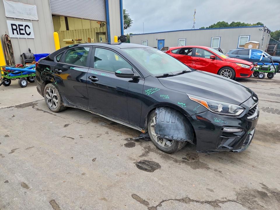 Zdjęcie 4 z aukcji – 2019 KIA FORTE z VIN 3KPF24AD3KE107440