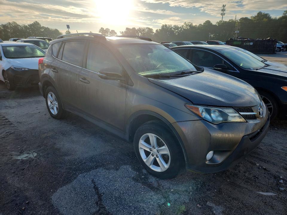 Снимка 4 от търг – 2013 TOYOTA RAV4 с VIN 2T3WFREV6DW044474