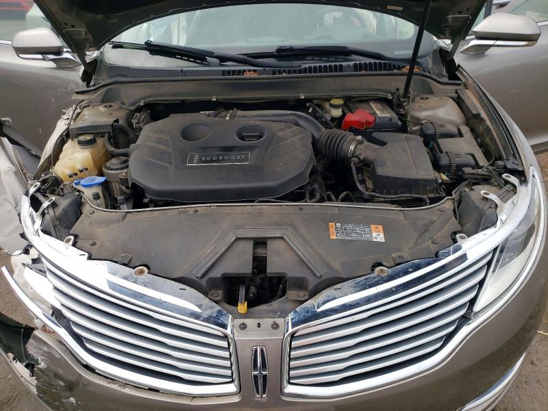 Photo 11 from auction – 2016 LINCOLN MKZ with VIN 3LN6L2J93GR616291