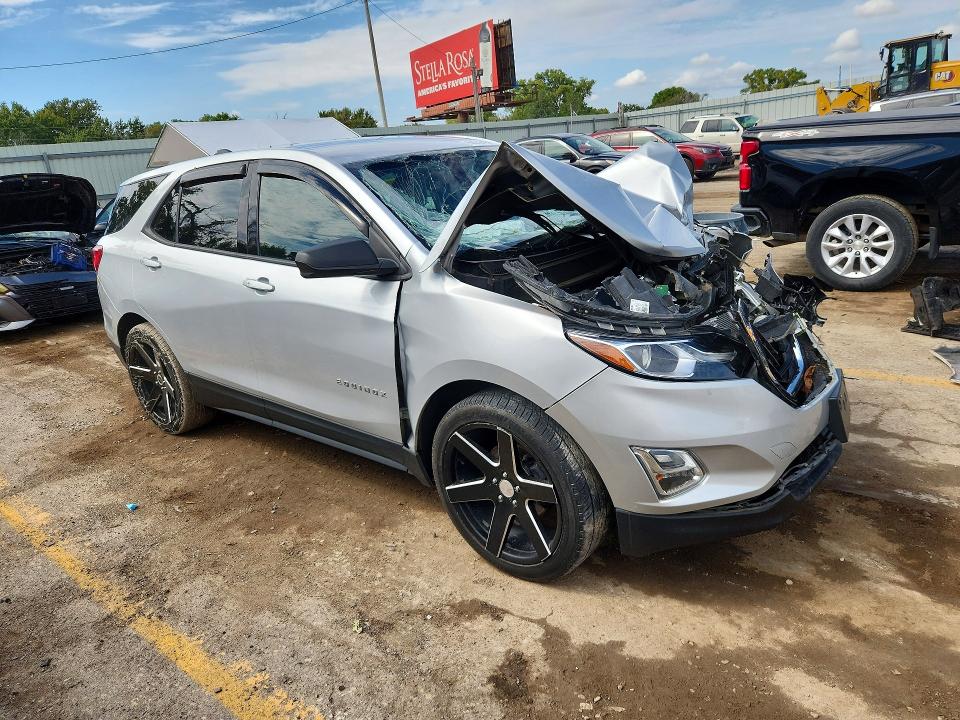 Photo 4 from auction – 2019 CHEVROLET EQUINOX with VIN 3GNAXHEV8KL147165