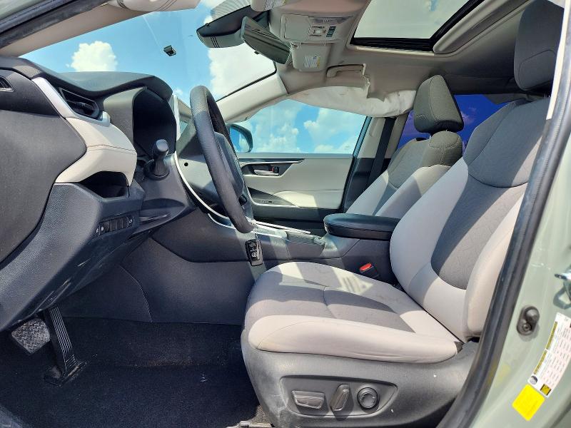 Photo 7 from auction – 2023 TOYOTA RAV4 with VIN 2T3W1RFV8PW275636