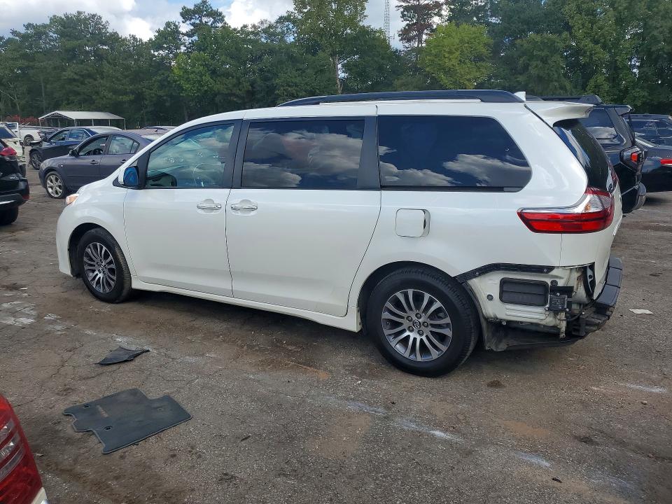 Photo 2 from auction – 2018 TOYOTA SIENNA with VIN 5TDYZ3DC1JS951174
