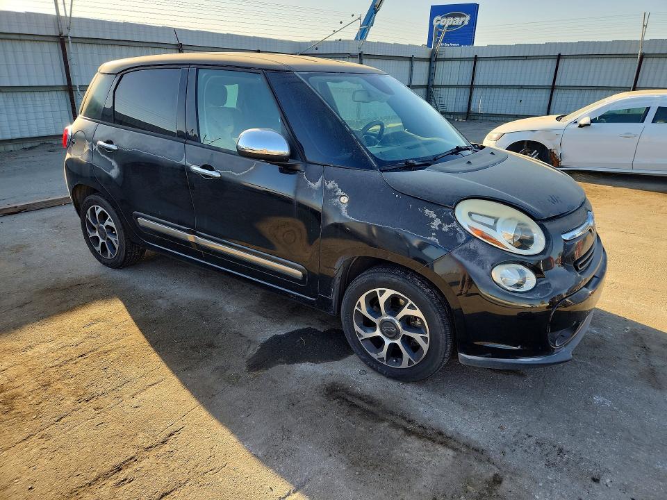 Фото 4 с аукциона – 2014 FIAT 500L с VIN ZFBCFACH5EZ004134