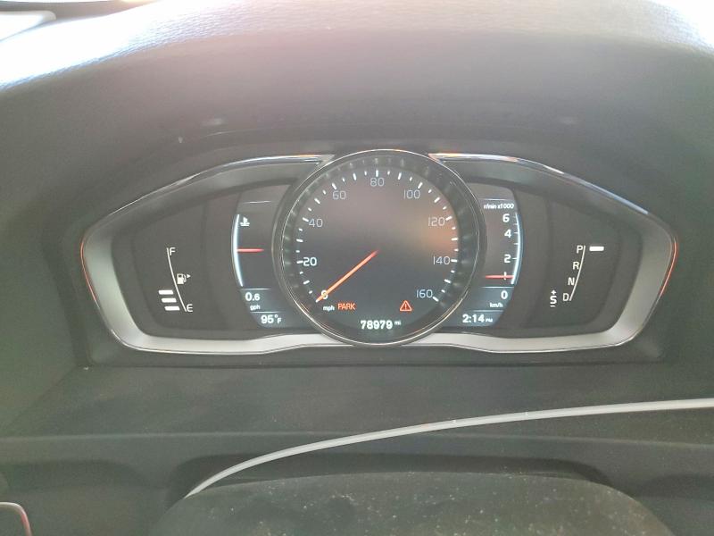 Zdjęcie 9 z aukcji – 2016 VOLVO S60 z VIN YV126MFK6G2390621