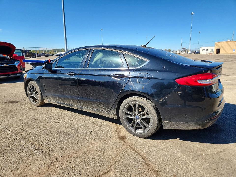 Photo 2 from auction – 2018 FORD FUSION with VIN 3FA6P0HD7JR160185