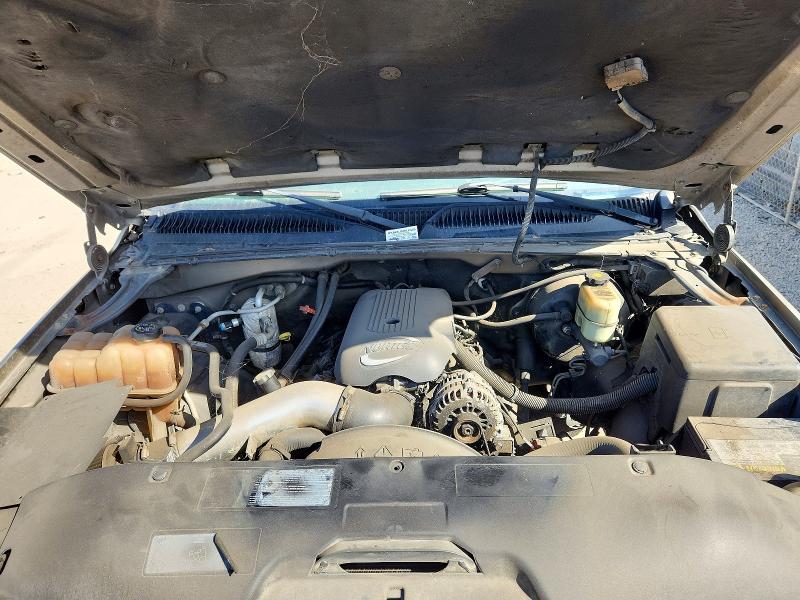 Photo 11 from auction – 2002 CHEVROLET SILVERADO with VIN 1GCEC19V12Z334411