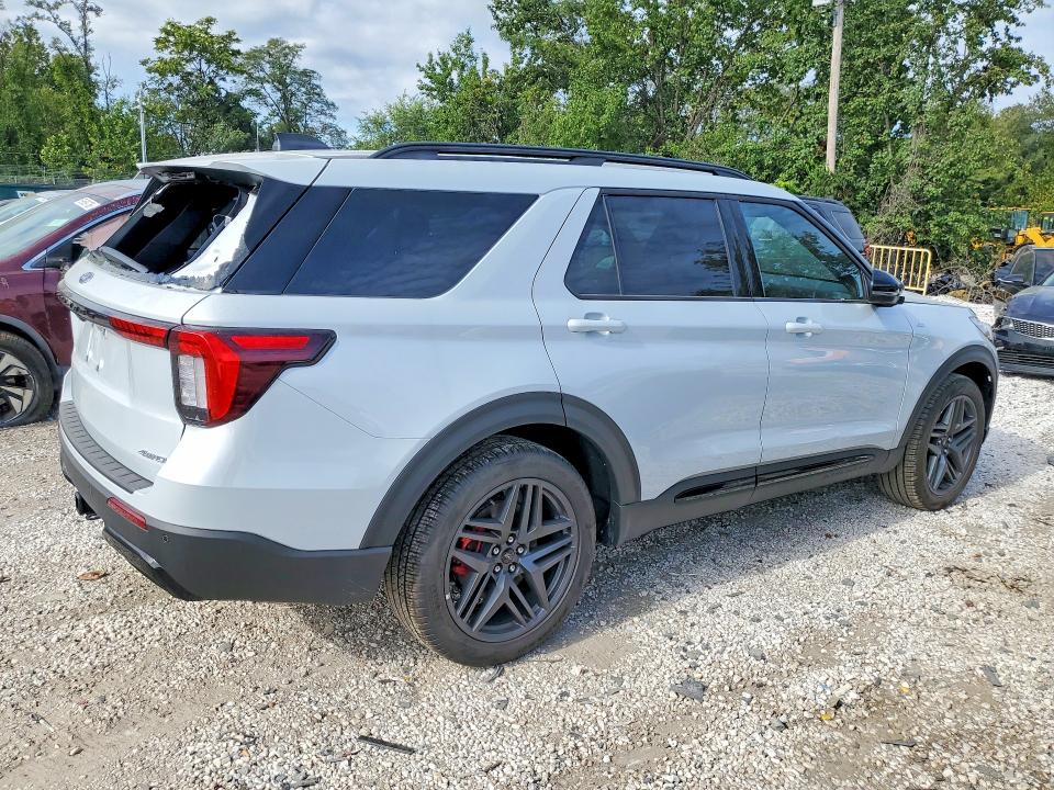 Zdjęcie 3 z aukcji – 2026 FORD EXPLORER z VIN 1FMUK8KH6TGB79052