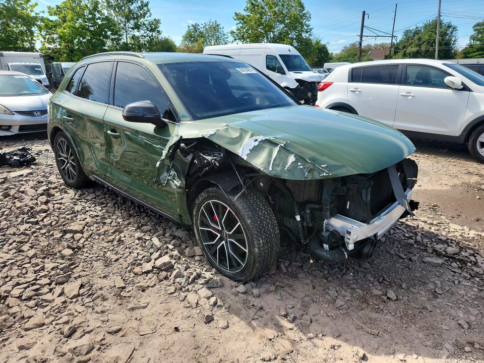 Снимка 4 от търг – 2021 AUDI SQ5 с VIN WA1B4AFY4M2085722