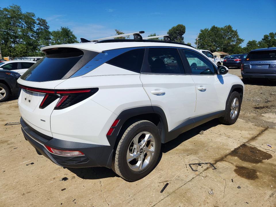 Снимка 3 от търг – 2022 HYUNDAI TUCSON с VIN 5NMJBCAEXNH085429