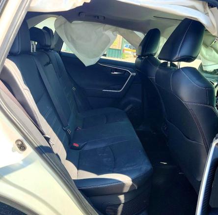 Photo 10 from auction – 2022 TOYOTA RAV4 with VIN JTMD6RFV3ND059065