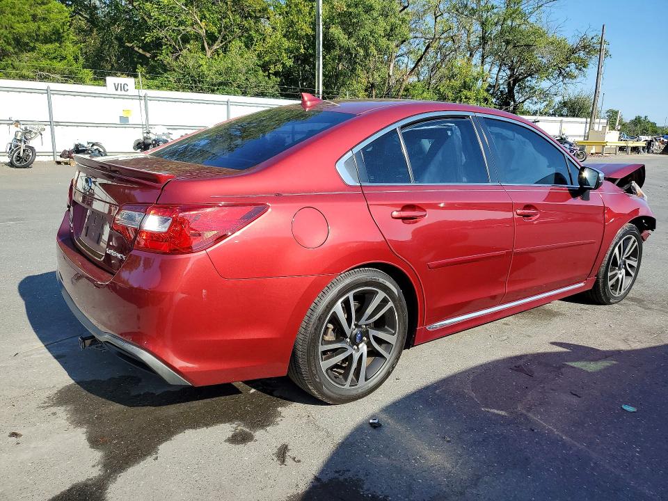 Foto 3 de la subasta – 2018 SUBARU LEGACY con VIN 4S3BNAS65J3011609