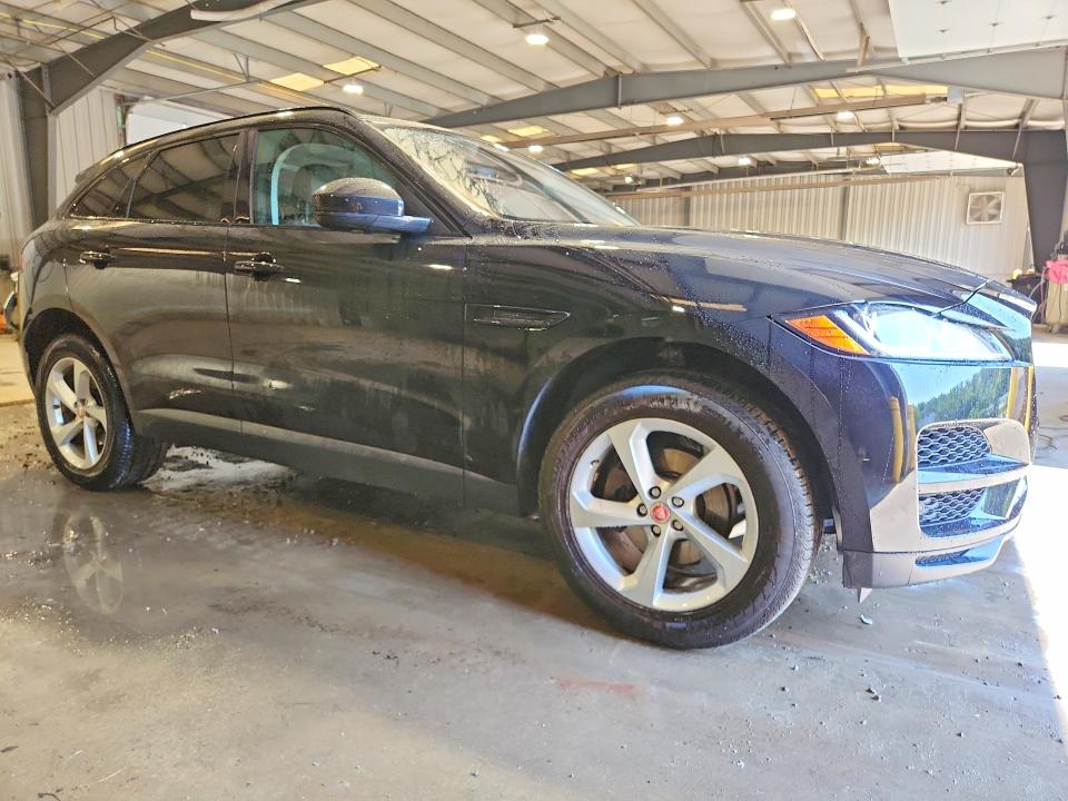 Photo 4 from auction – 2019 JAGUAR F-PACE with VIN SADCJ2FX1KA395205