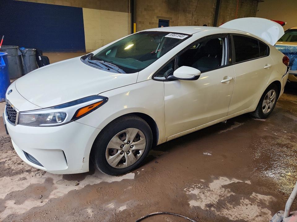 KIA FORTE 2017 z numerem VIN 3KPFK4A72HE095509 - Zdjęcie z aukcji